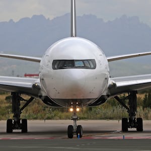 Air Canada Boeing 777-333(ER)